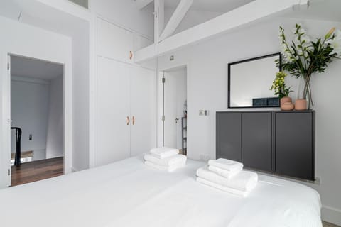 Apartment (3 Bedrooms) | 3 bedrooms