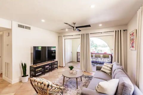 LR with Tiki Bar entry