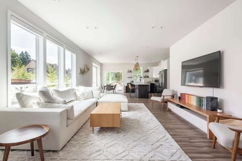 You'll love hanging out in our open concept living + dining room!