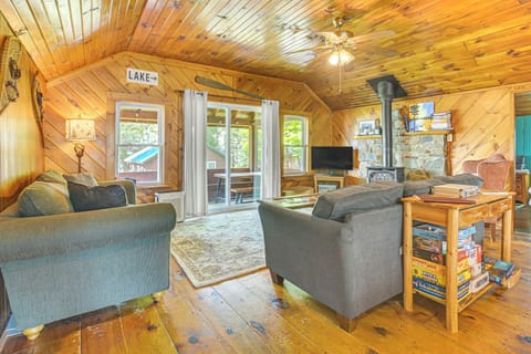 Rangeley Vacation Rental | 2BR | 1BA | Stairs Required for Access | 1,053 Sq Ft