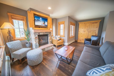 Updated vacation condo at Expedition Station!