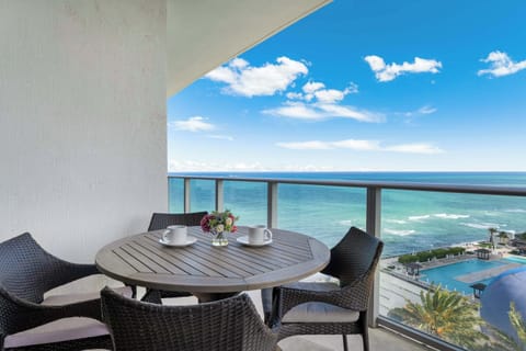 Al fresco dining  with a view! Enjoy breakfast overlooking the turquoise waters.