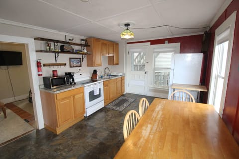 Eat in Kitchen