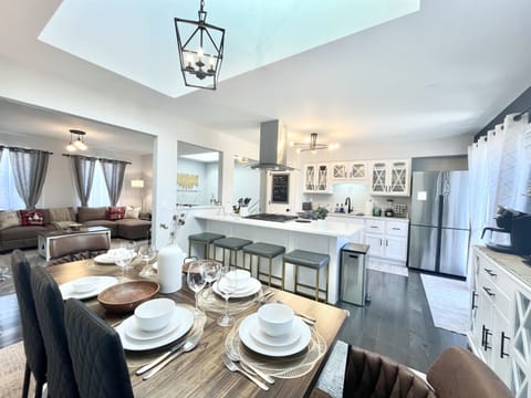 Beautiful Kitchen with island and Dining area