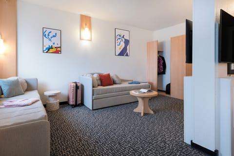 Comfort Room, 1 Double Bed with Sofa bed | Premium bedding, pillowtop beds, desk, laptop workspace