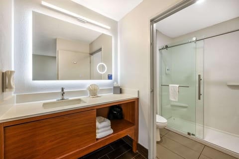 Blackout drapes, iron/ironing board, free cribs/infant beds, free WiFi