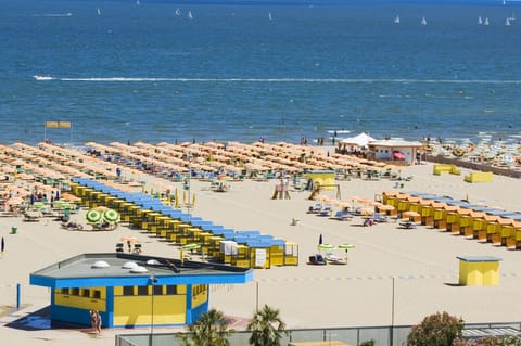 Private beach nearby, free beach cabanas, sun loungers, beach umbrellas