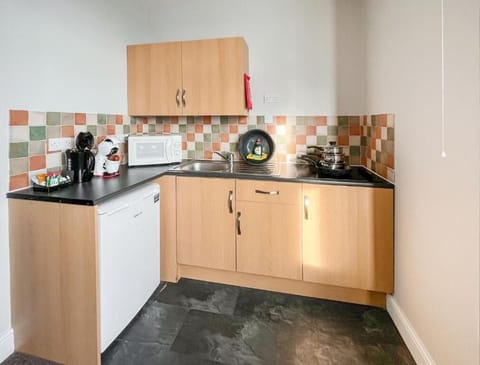 Studio, Sea View (Pier View 2) | Private kitchen