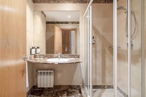 Minibar, in-room safe, desk, blackout drapes