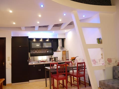 Apartment, 1 Bedroom with Garden View | Private kitchen | Fridge, stovetop, coffee/tea maker, electric kettle