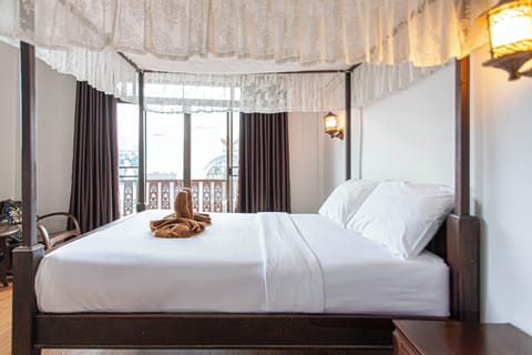 Superior Double Room | Desk, blackout drapes, free WiFi