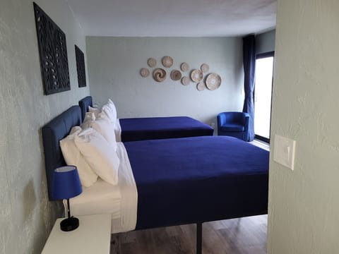 Family Suite, 2 Bedrooms, River View | In-room safe, individually decorated, individually furnished