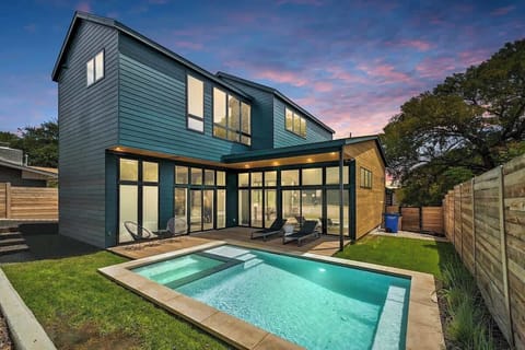 Welcome to the stunning, Tulum inspired, Parker Pad