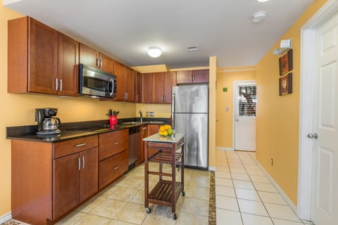 Fully equipped kitchen