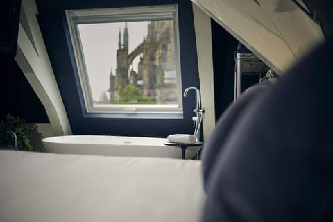 Executive Double Room, 1 King Bed | City view