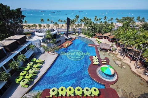 Outdoor pool, cabanas (surcharge), pool umbrellas