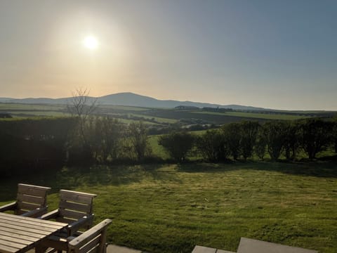 Cottage | Outdoor dining