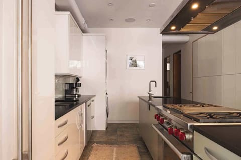 Back House - Kitchen