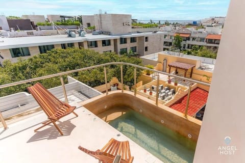 You can watch 5th and the Ocean from your rooftop plunge pool