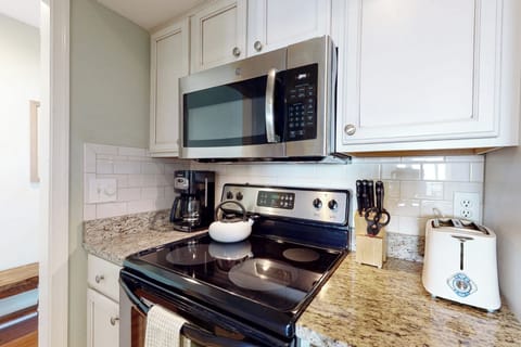 13102-Pelican-Watch-08162023_111430