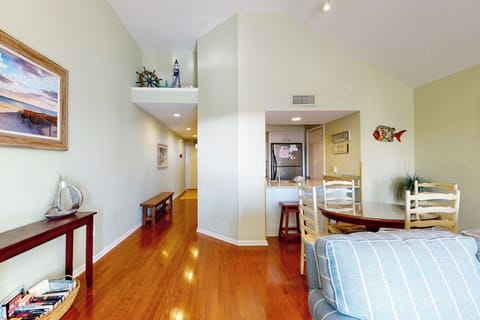 13102-Pelican-Watch-08162023_111318