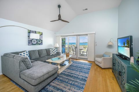 1330PelicanWatchVilla013