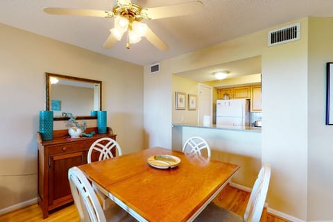 1347-Pelican-Watch-09252023_145628