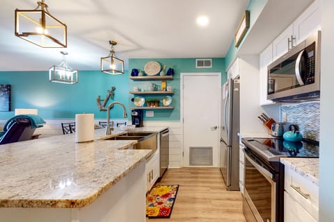 1363-Pelican-Watch-10042023_155442