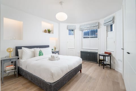 Apartment, 2 Bedrooms | 2 bedrooms, iron/ironing board, free WiFi, bed sheets