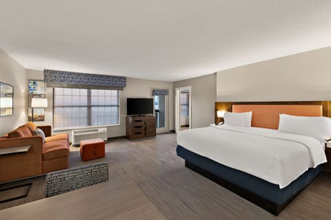 In-room safe, desk, laptop workspace, iron/ironing board