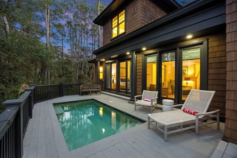Secluded house with private pool!
