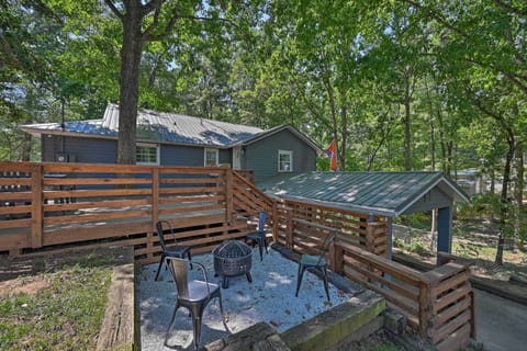 Townville Vacation Rental | 4BR | 3BA | Step-Free Access | 2,300 Sq Ft