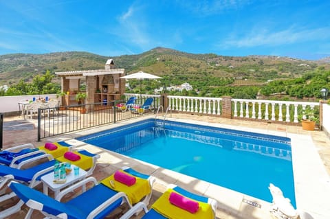 Villa Hacilla image