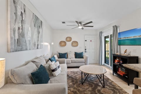 23-Beachside-Villas-1213-Living