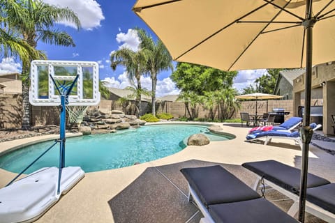 Mesa Vacation Rental | 3BR | 2BA | Step-Free Access | 1,728 Sq Ft