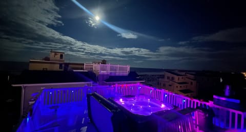 Hot Tub on a monnlite night