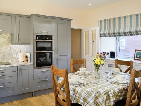 Light and airy kitchen/dining area | Liftingstane Dairy Cottage - Liftingstane, Closeburn, near Thornhill