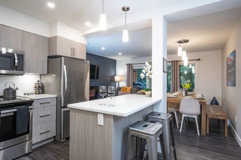 Alpine Escape | Private kitchen | Coffee/tea maker, full-size fridge, microwave, oven