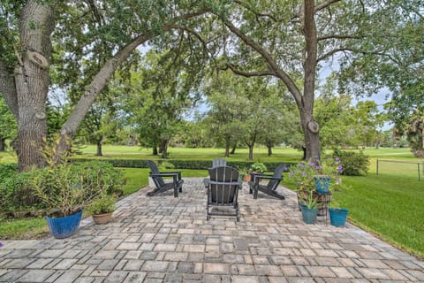 Crystal River Vacation Rental | 3BR | 2BA | 2,435 Sq Ft | Step-Free Access