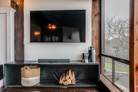 Complimentary limited firewood.