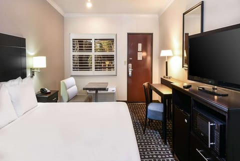 Desk, rollaway beds, free WiFi, bed sheets