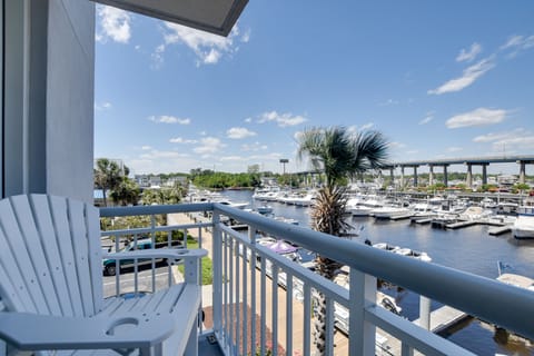 North Myrtle Beach Vacation Rental | 3BR | 2BA | 1,340 Sq Ft | Step-Free Access