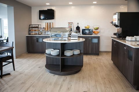 Free daily self-serve breakfast