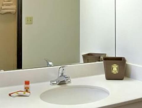 Free toiletries, towels