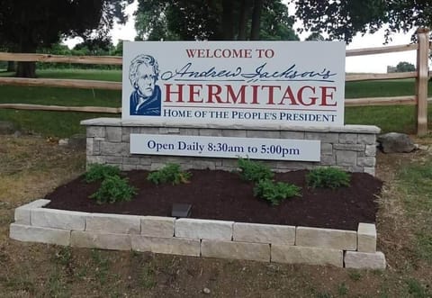 Visit historic sites like The Hermitage, Country Music Hall of Fame and more!