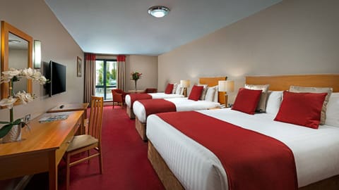 In-room safe, desk, iron/ironing board, free WiFi