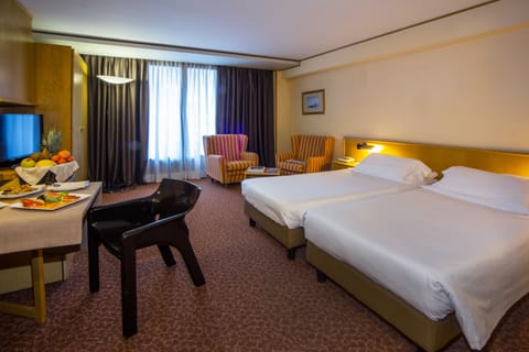 Down comforters, minibar, in-room safe, desk