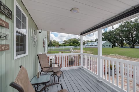 barn apartment front porch