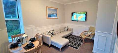 Captain's Lodge: Family Room
Looe, Cornwall, PL13