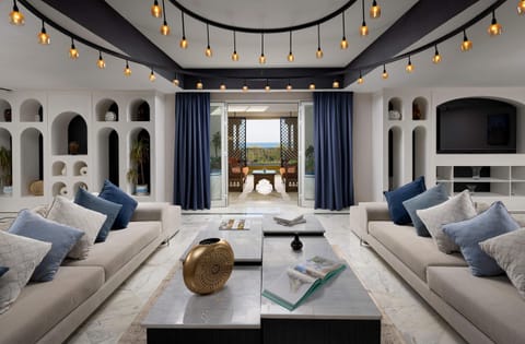 Premium Suite, 2 Bedrooms (Grand View) | Minibar, in-room safe, iron/ironing board, free cribs/infant beds